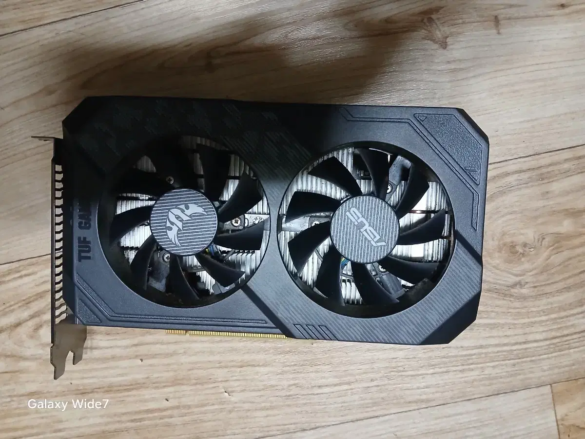 GTX1650 SUPER 팝니다.